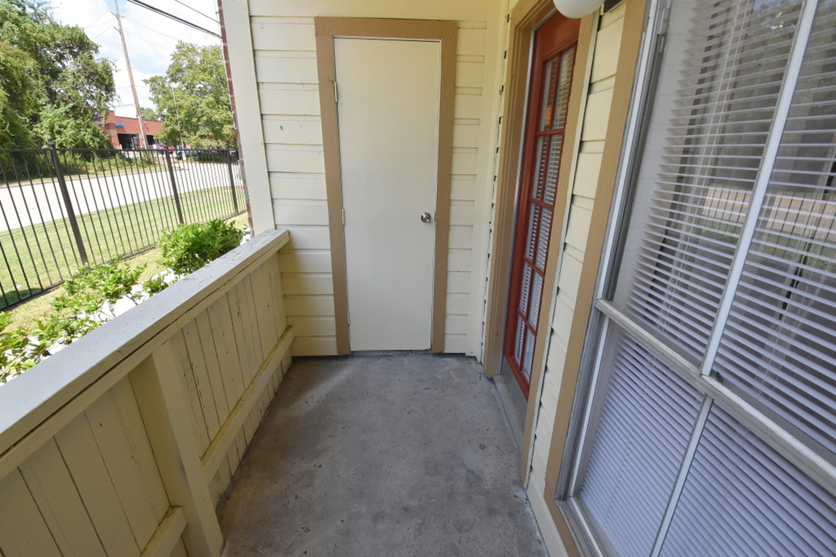 Patio at the Deerbrook Apartments.